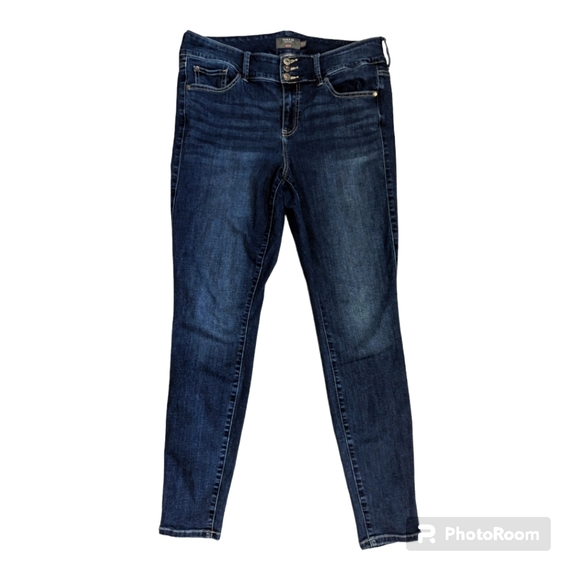 Torrid Dark Wash Super Soft Jegging Women's Size 14T - Picture 1 of 7